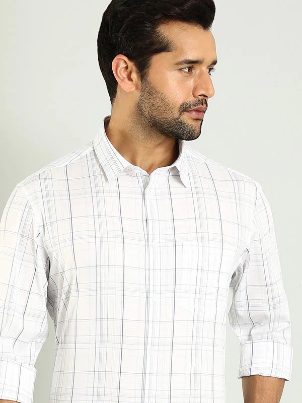 Indian Terrain Men's Regular Fit Full Sleeve Checkered White Shirt